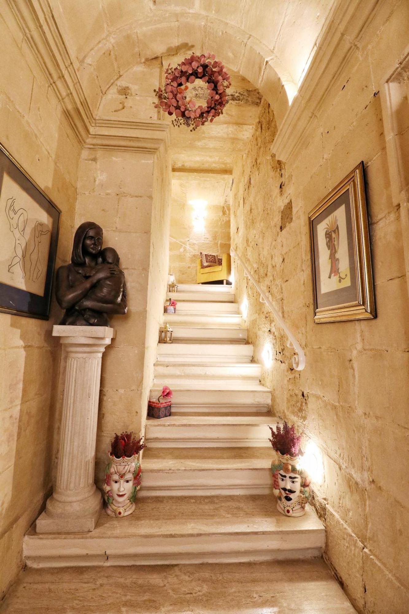 The Knight - Heritage & Art Home At Birgu Square Экстерьер фото