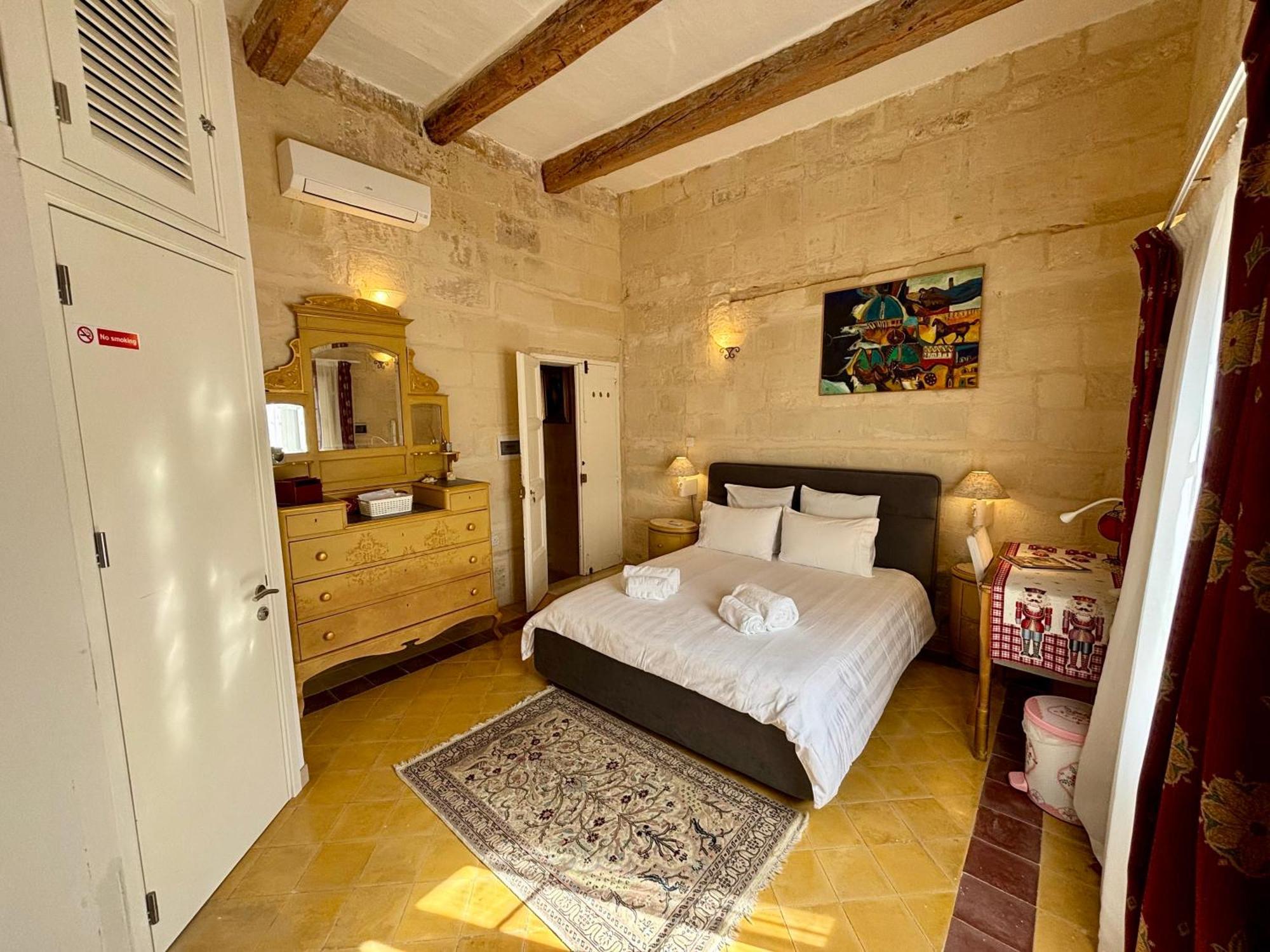 The Knight - Heritage & Art Home At Birgu Square Экстерьер фото