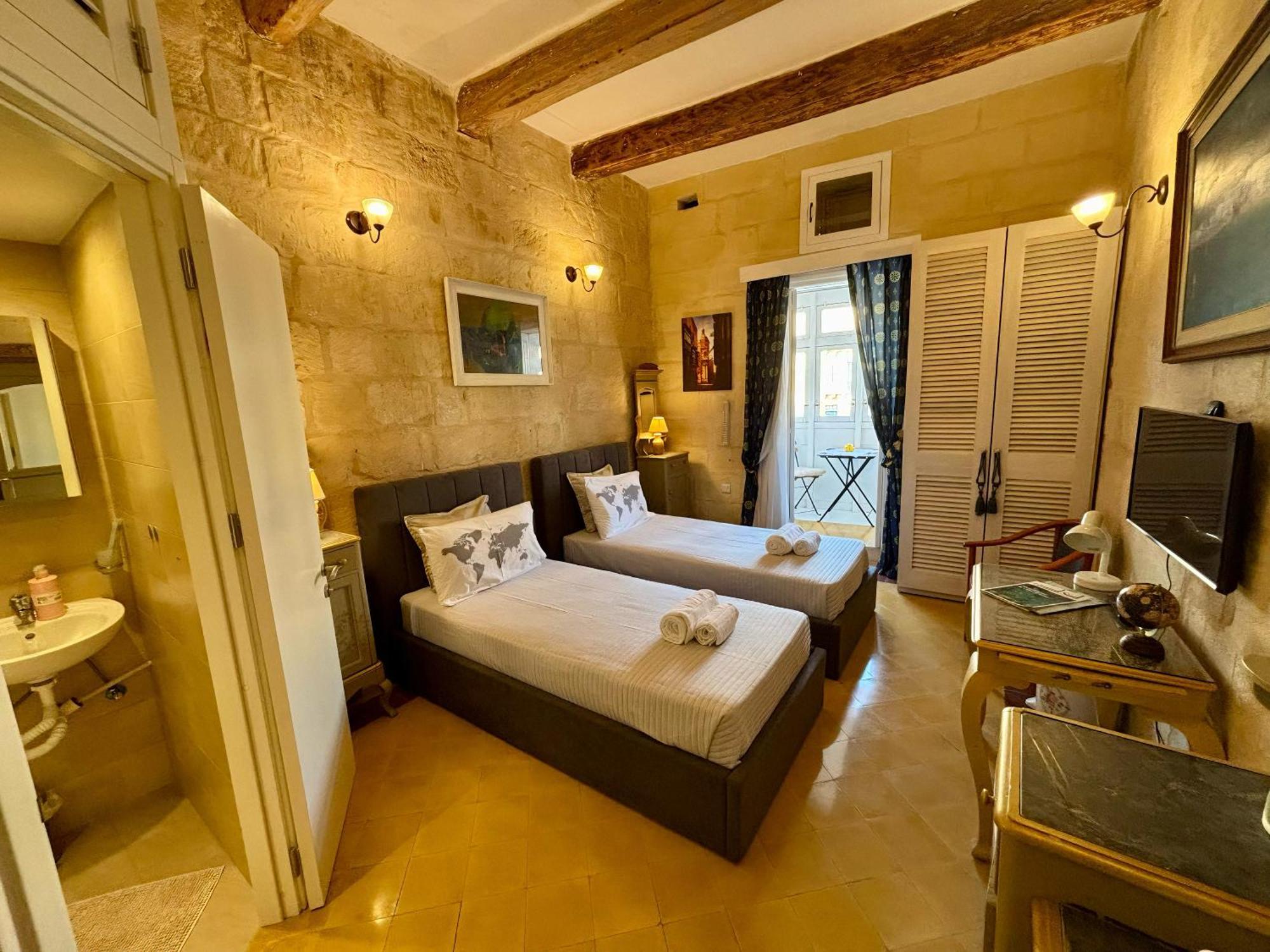 The Knight - Heritage & Art Home At Birgu Square Экстерьер фото